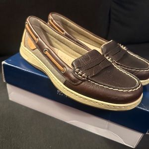 Women's Pennyfish Loafer- Tan Bear- size 8